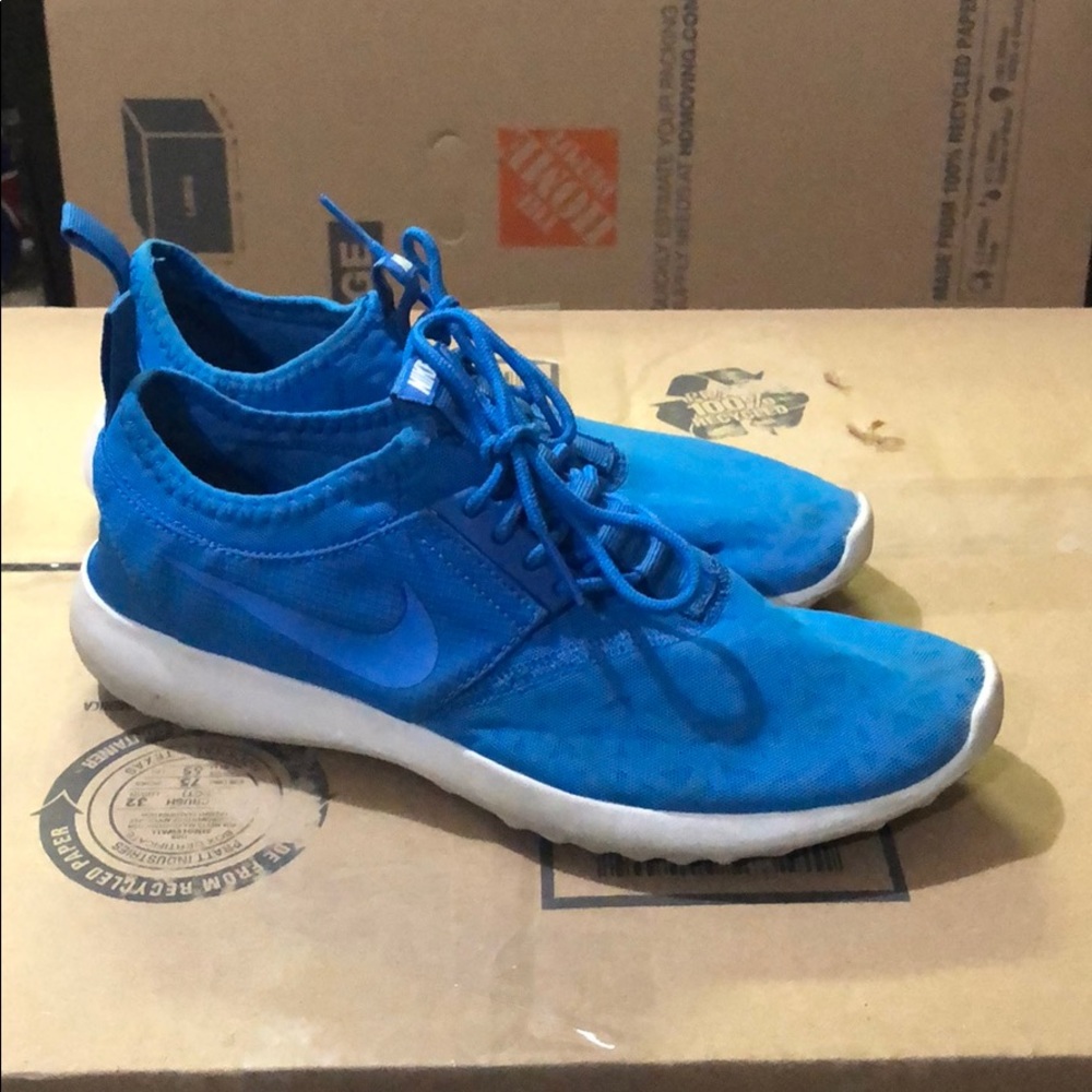Women’s shoes